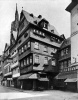Altes und neues rotes Haus am Markt 